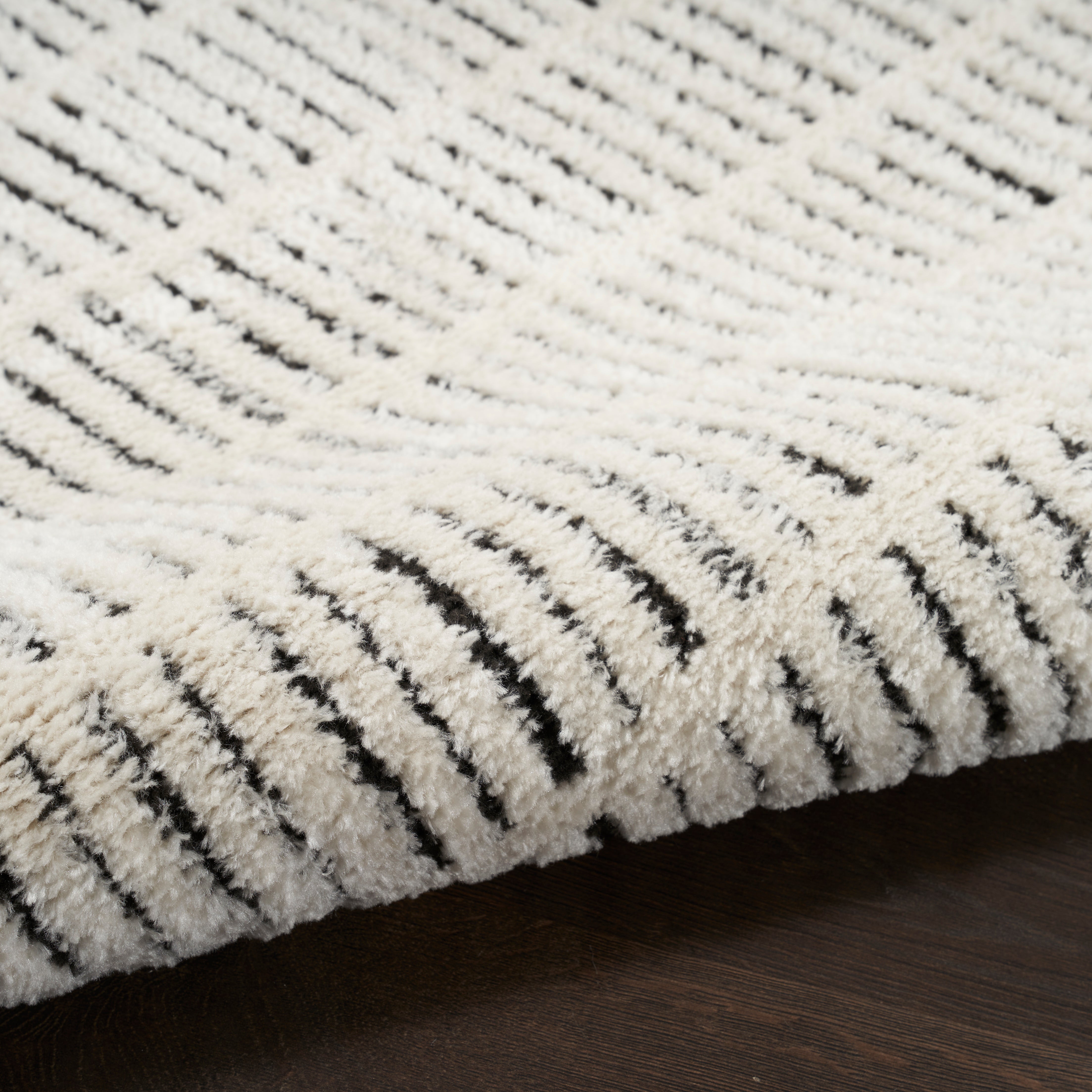 Nourison Modern Comfort MNC03 Ivory/Black Large Rectangle Rug
